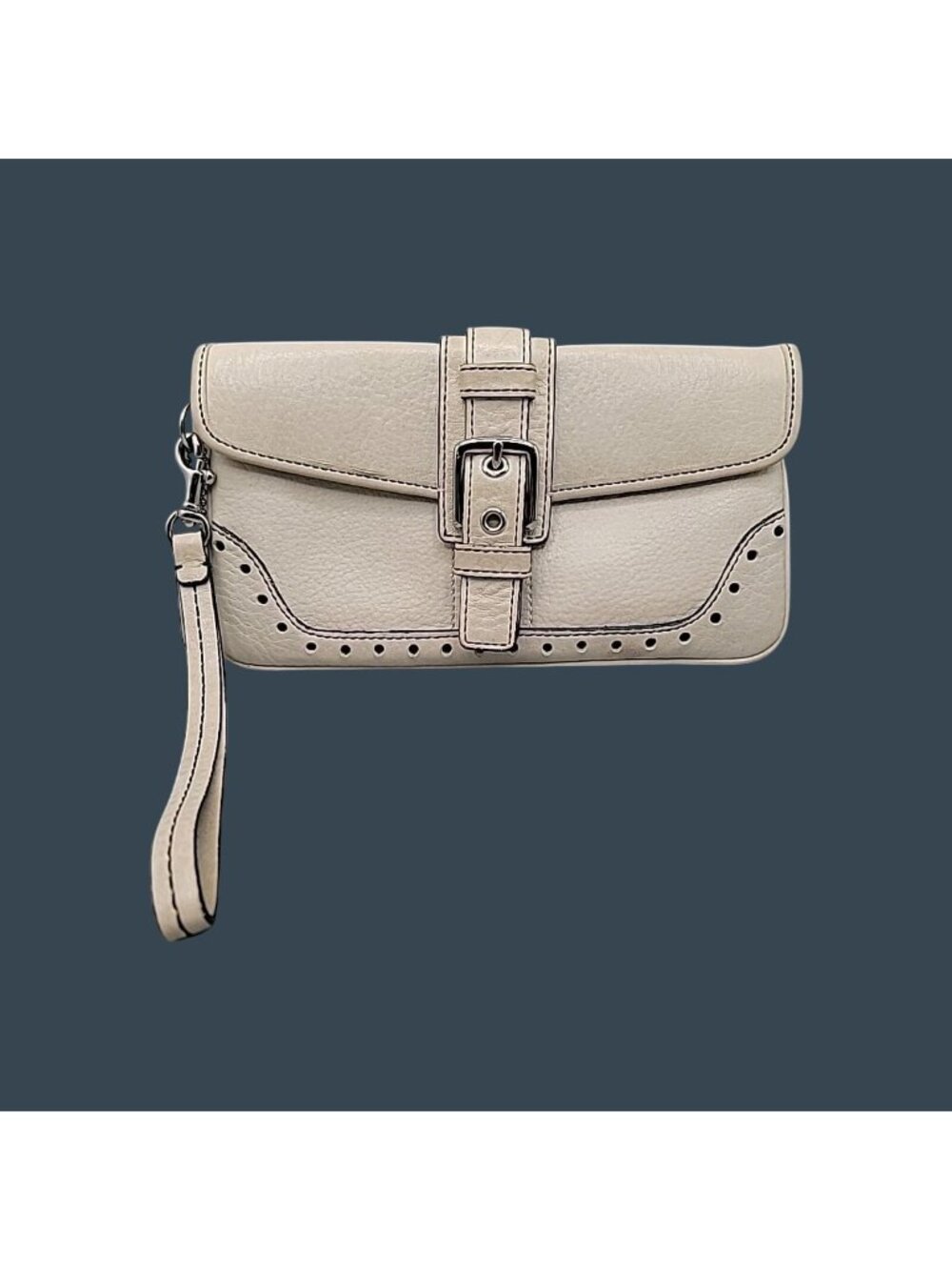 Coach Soho Pebbled Leather Buckle Wristlet Pouch Punched Decorative Studs Y2K